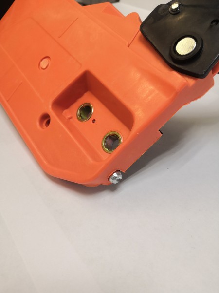 Крышка шины IGP 4500-5800 для бензопил 250-362 в сборе (прямоугольная)  