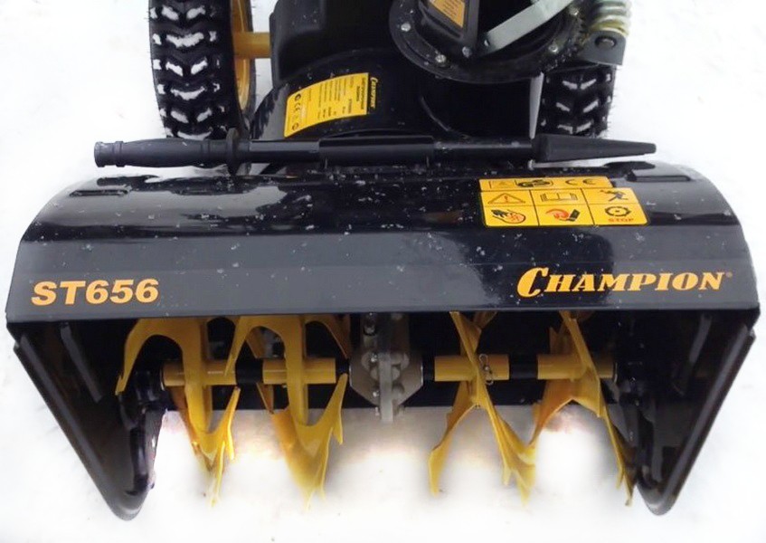 Снегоуборщик бензиновый CHAMPION ST 656